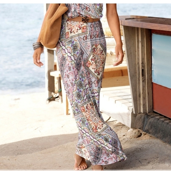 Bohemian Maxi Dress in Multicolor - Picture 6 of 11